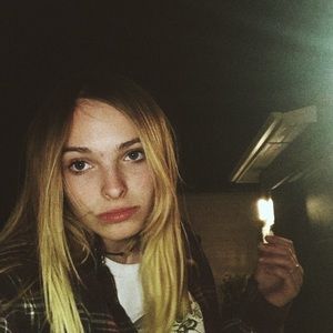 Meet your Posher, Dina